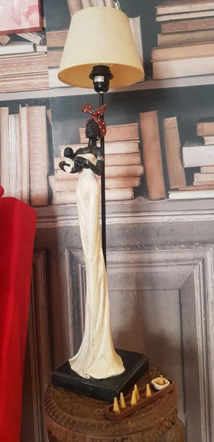 Alice Nel Paese Delle Meraviglie Sulbiate Buitenkant foto